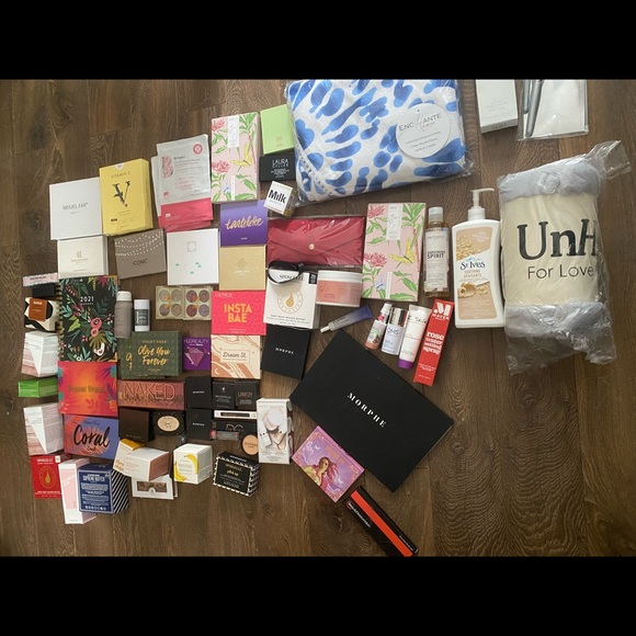 Worth over $2200 BEST REASONABLE OFFER! - Picture 2 of 4